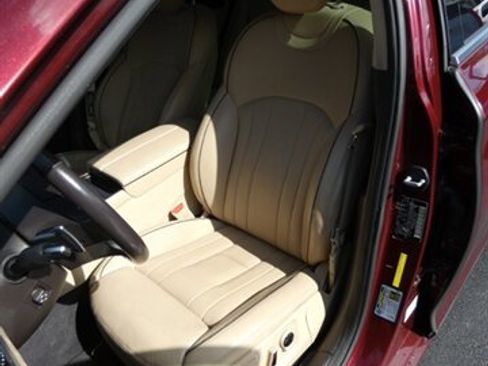 Used 2015 Hyundai Genesis 3.8 w/ Option Group 03 image 38