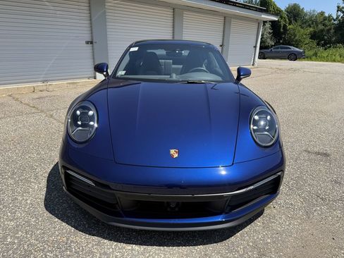 Used 2020 Porsche 911 Carrera 4S AWD/4WD image 8