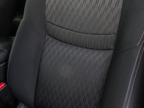 Used 2017 Nissan Rogue SV FWD image 28