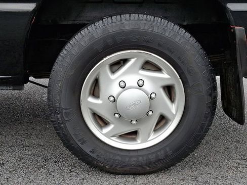 Used 2014 Ford E-150 and Econoline 150 w/ Power Group RWD image 14
