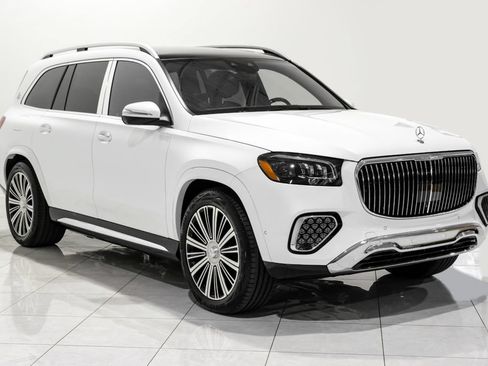 Used 2026 Mercedes-Benz Maybach GLS 600 4MATIC image 3