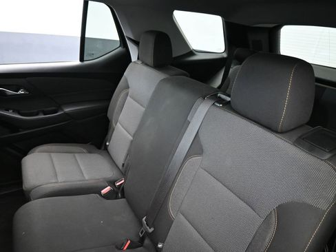 Used 2020 Chevrolet Traverse LT FWD image 36