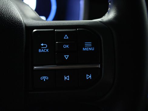 Used 2023 Ford F150 Lariat w/ Trailer Tow Package image 22