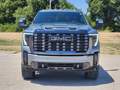 Used 2024 GMC Sierra 2500 Denali Ultimate AWD/4WD image 2