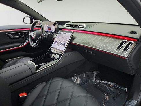 New 2026 Mercedes-Benz Maybach S 680 4MATIC image 27