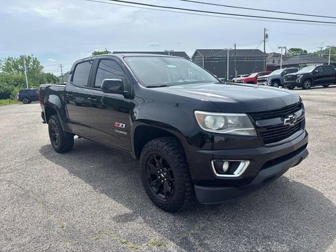 Used 2017 Chevrolet Colorado Z71 w/ Z71 Midnight Edition AWD/4WD image 7