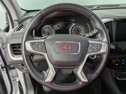 Used 2020 GMC Terrain SLE w/ Driver Convenience Package FWD image 16