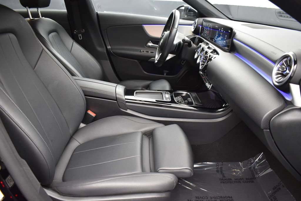 Used 2025 Mercedes-Benz CLA 250 4MATIC image 17