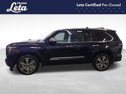 Used 2025 Toyota Sequoia Capstone AWD/4WD image 3