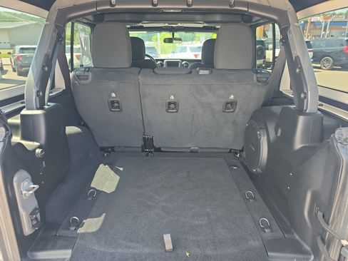 Used 2021 Jeep Wrangler Unlimited Sport AWD/4WD image 5