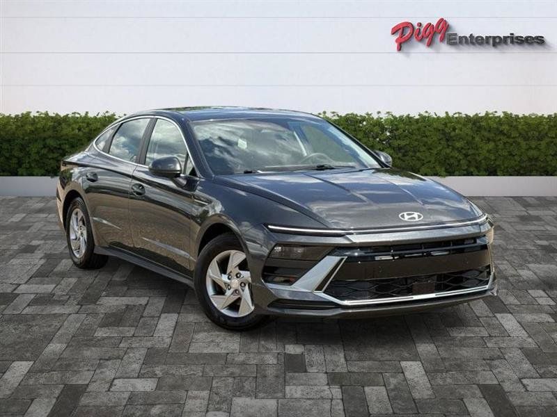 Used 2025 Hyundai Sonata SE FWD image 48