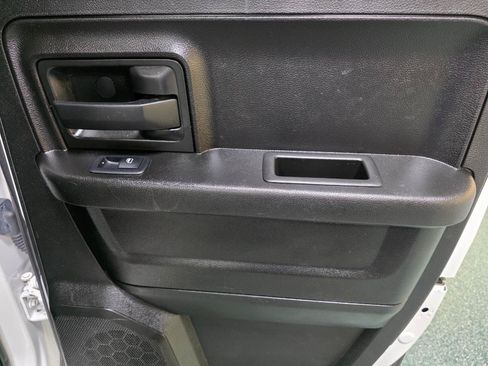 Used 2019 RAM 1500 Express w/ Express Value Package AWD/4WD image 23