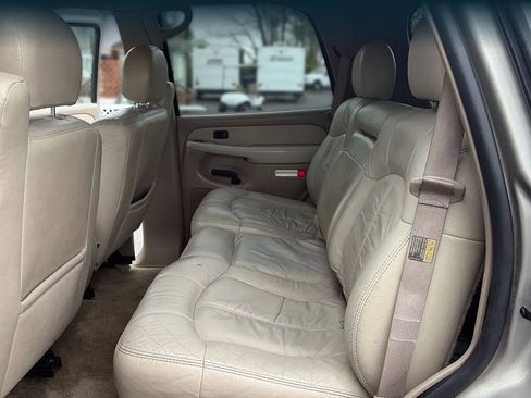 Used 2002 Chevrolet Tahoe LS image 11