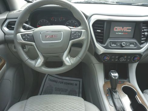 Used 2019 GMC Acadia SLE image 24