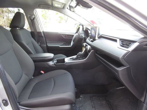 Certified 2024 Toyota RAV4 LE image 17