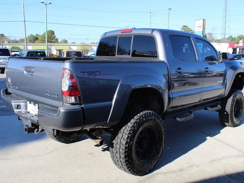 Used 2010 Toyota Tacoma PreRunner image 5