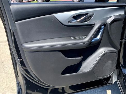 Used 2020 Chevrolet Blazer LT FWD image 21