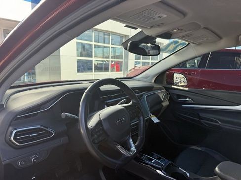 Used 2022 Chevrolet Bolt EUV LT w/ Convenience Package image 6