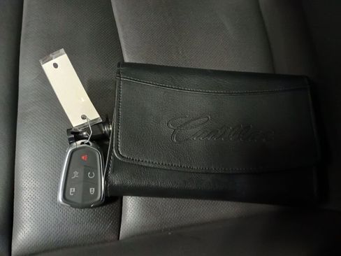 Used 2022 Cadillac XT5 Premium Luxury image 4