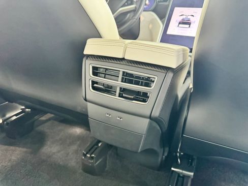 Used 2017 Tesla Model X 100D image 18