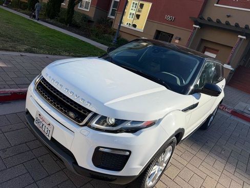 Used 2017 Land Rover Range Rover Evoque SE Premium AWD/4WD image 34