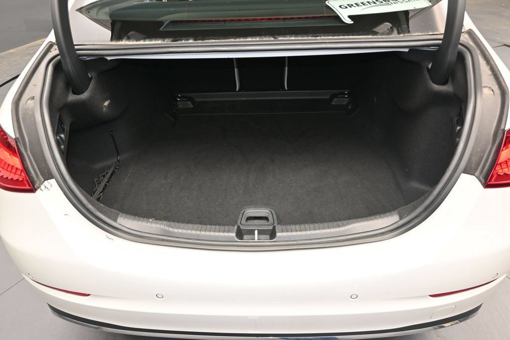 Used 2025 Mercedes-Benz C 300 Sedan image 15