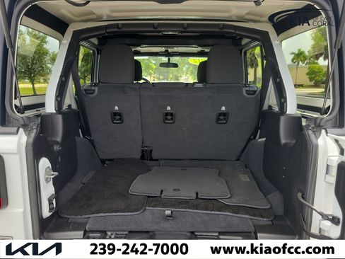 Used 2021 Jeep Wrangler Unlimited Sport AWD/4WD image 11