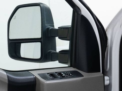 Used 2019 Ford F250 XL w/ Power Equipment Group AWD/4WD image 13