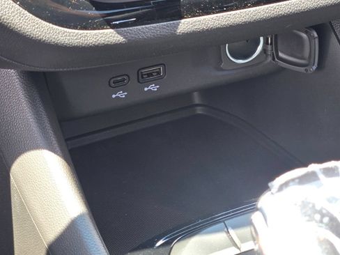New 2026 Buick Envista Sport Touring w/ Convenience I Package FWD image 37