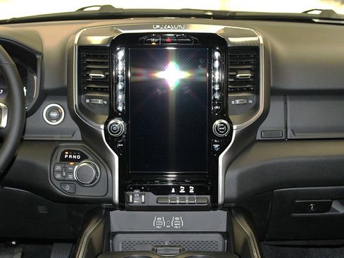 New 2026 RAM 1500 4x4 Crew Cab image 14