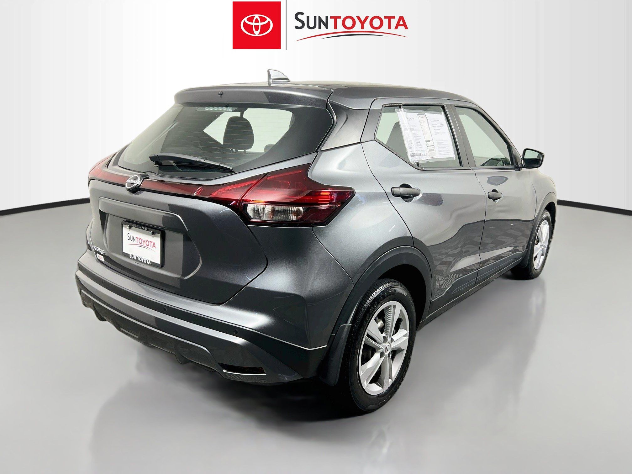 Used 2024 Nissan Kicks S FWD image 4