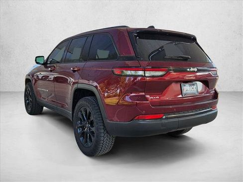 Used 2024 Jeep Grand Cherokee Limited w/ Trailer Tow Package AWD/4WD image 7