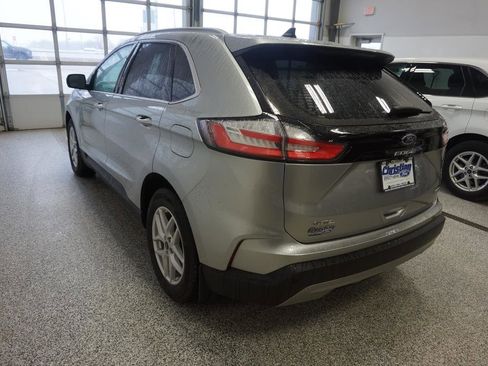 Used 2021 Ford Edge SEL w/ Convenience Package image 5