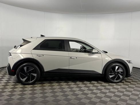 Used 2026 Hyundai Ioniq 5 SEL RWD image 4