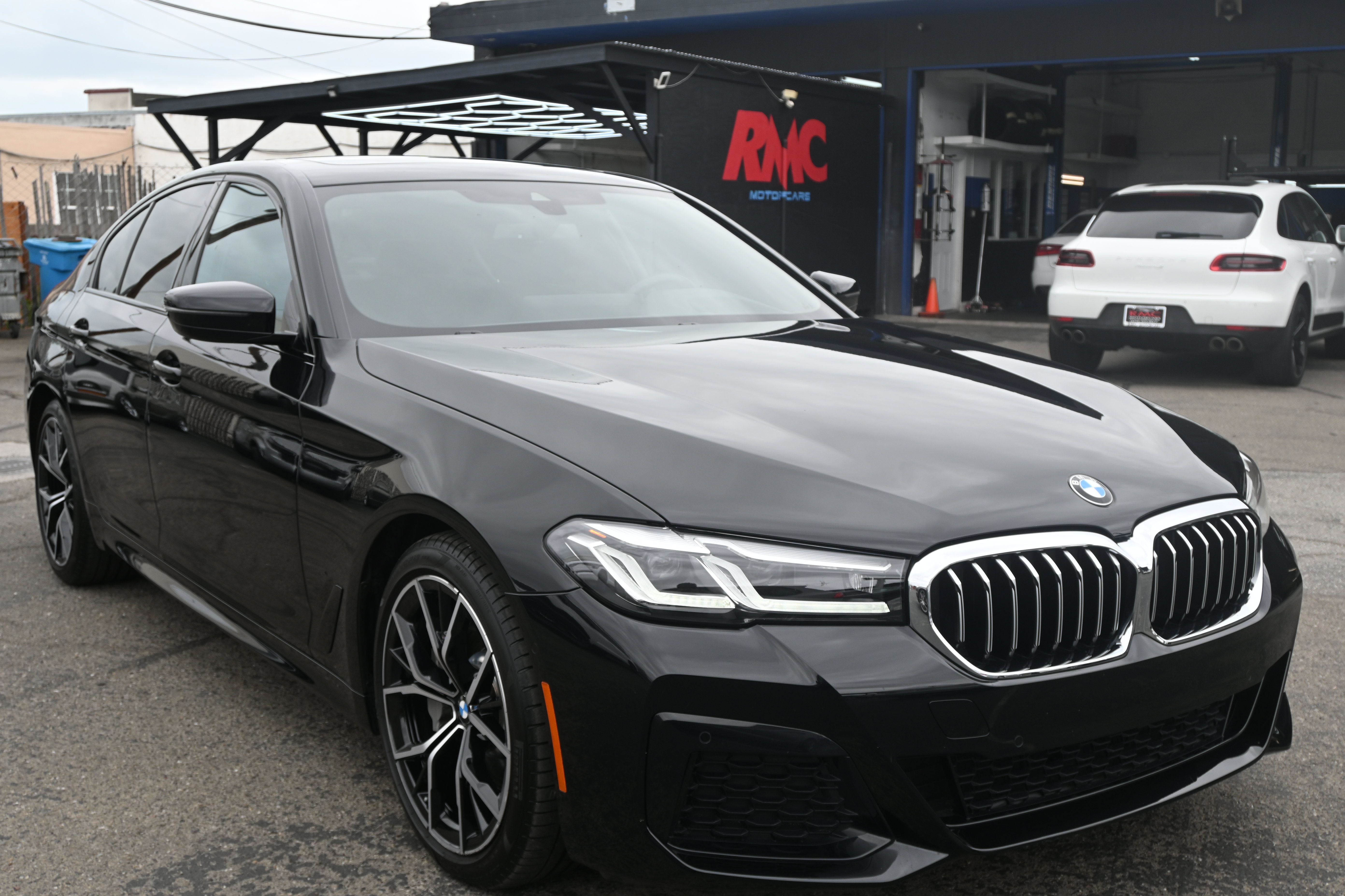 Used 2022 BMW 530i w/ M Sport Package RWD image 7