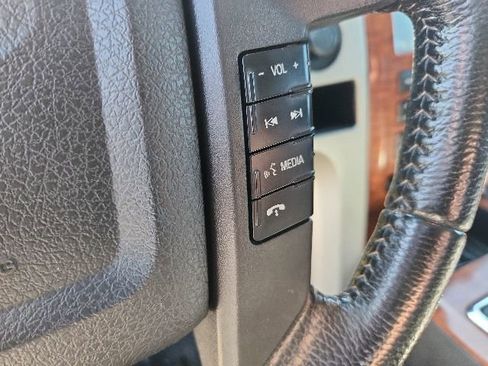 Used 2009 Ford F150 Lariat AWD/4WD image 11