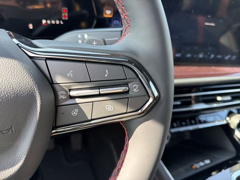 New 2026 Chevrolet Traverse RS image 27