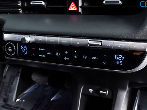 Used 2024 Hyundai Ioniq 5 SEL image 27