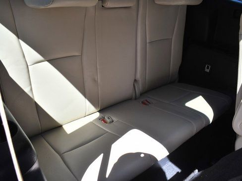 Used 2020 Toyota Highlander Platinum image 30