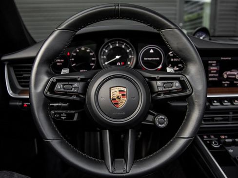 Certified 2020 Porsche 911 Carrera 4S AWD/4WD image 27