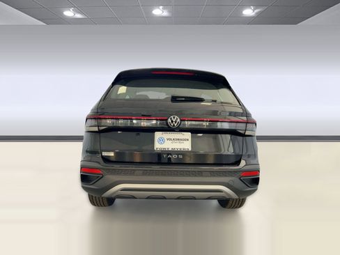 New 2026 Volkswagen Taos S image 10