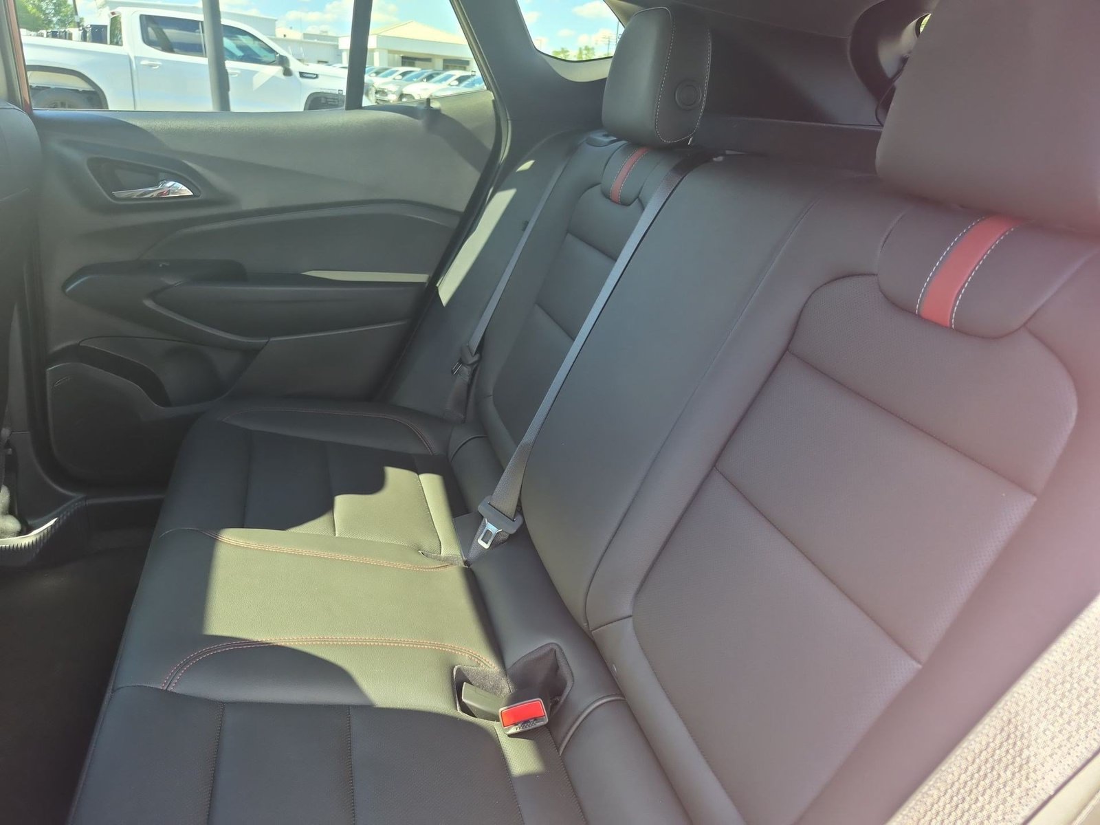 Used 2026 Chevrolet Trax RS w/ Sunroof Package FWD image 21