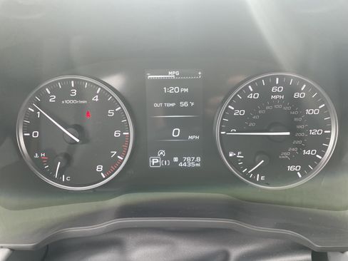 Used 2025 Subaru Crosstrek 2.0i Premium image 25