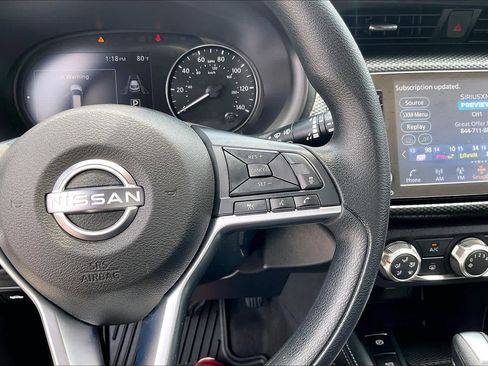 Used 2023 Nissan Kicks SV FWD image 23