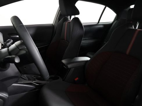 Used 2025 Toyota Corolla SE FWD image 25