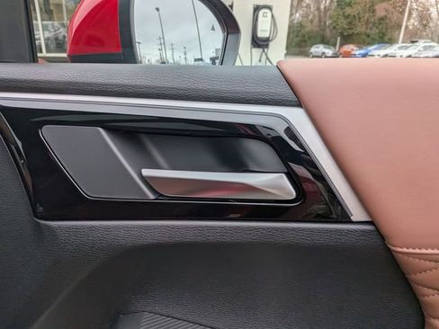 New 2026 Mitsubishi Outlander SEL image 33