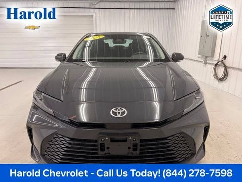 Used 2025 Toyota Camry LE w/ Convenience Package FWD image 3