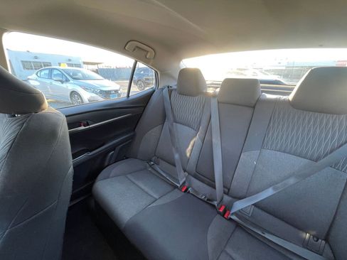 Used 2025 Toyota Camry LE image 40