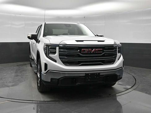 Used 2023 GMC Sierra 1500 SLT w/ SLT Premium Package AWD/4WD image 2