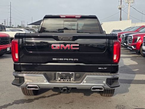 New 2026 GMC Sierra 1500 SLT image 6